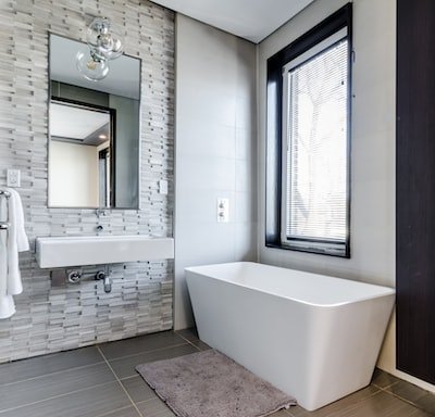 Pourquoi opter pour une salle de bain en marbre ?