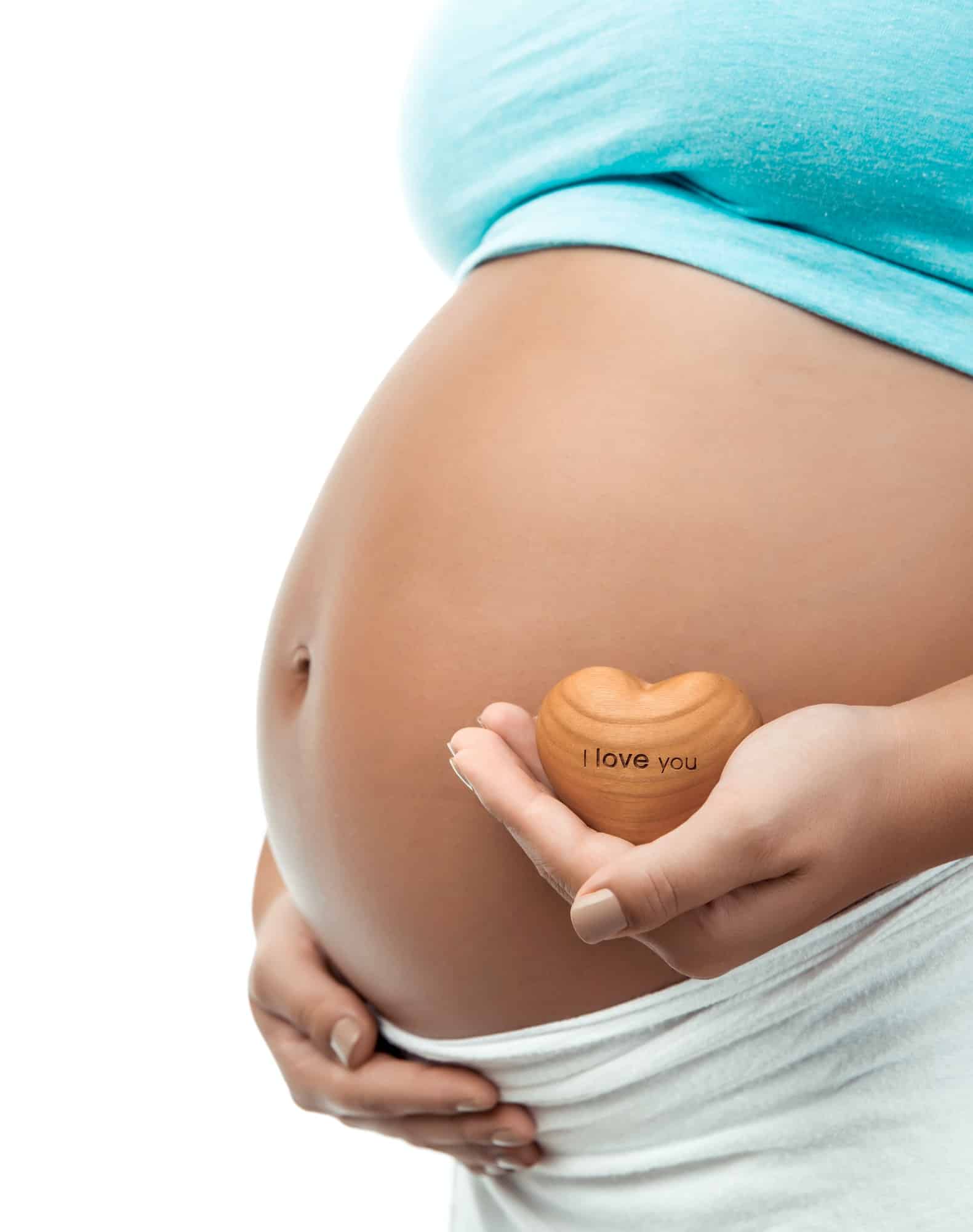 Que faut-il mettre dans un album photos de grossesse ?